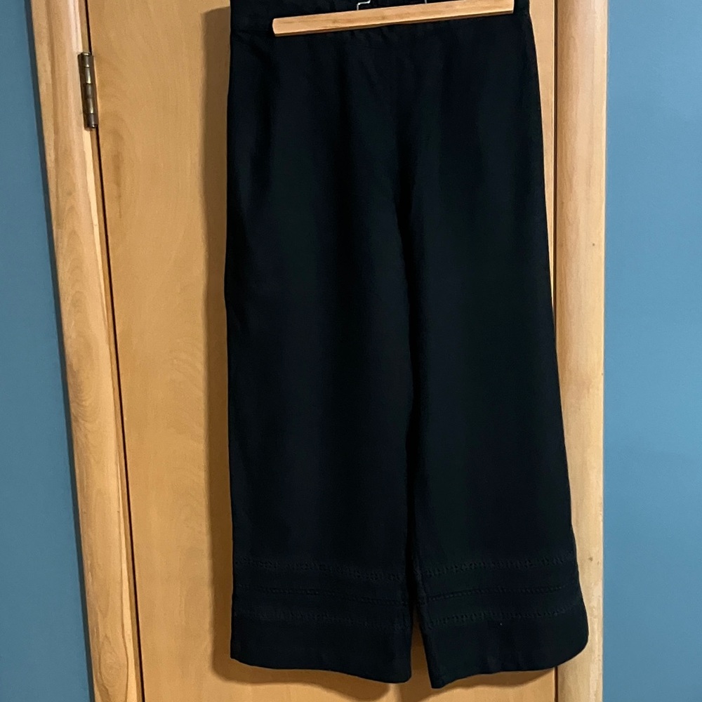 Isaac Mizrahi Live, Black Cropped Pants